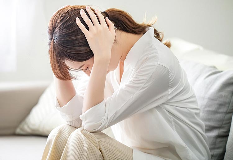 「不安で落ち着かない」のイメージ画像